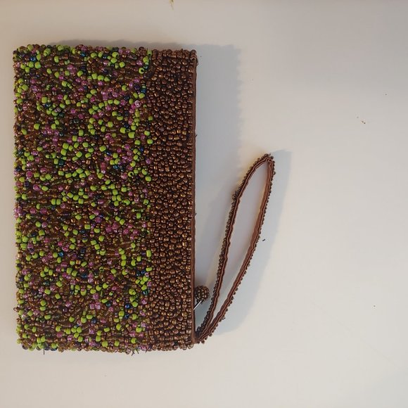Beaded wristlet - Picture 10 of 11
